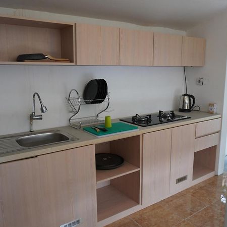 Kuta  Indonesia Backpacker Hostels מראה חיצוני תמונה