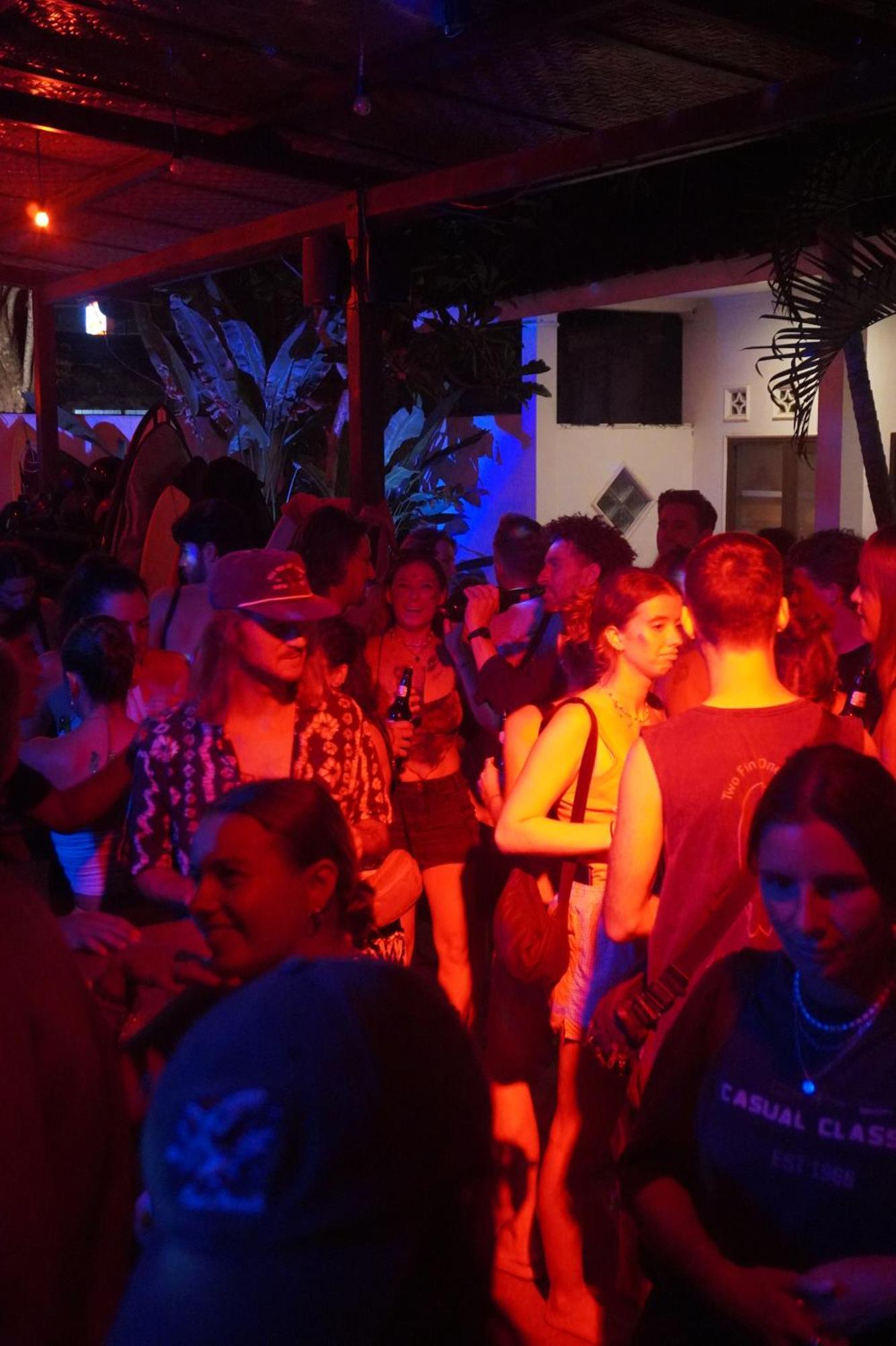 Kuta  Indonesia Backpacker Hostels מראה חיצוני תמונה