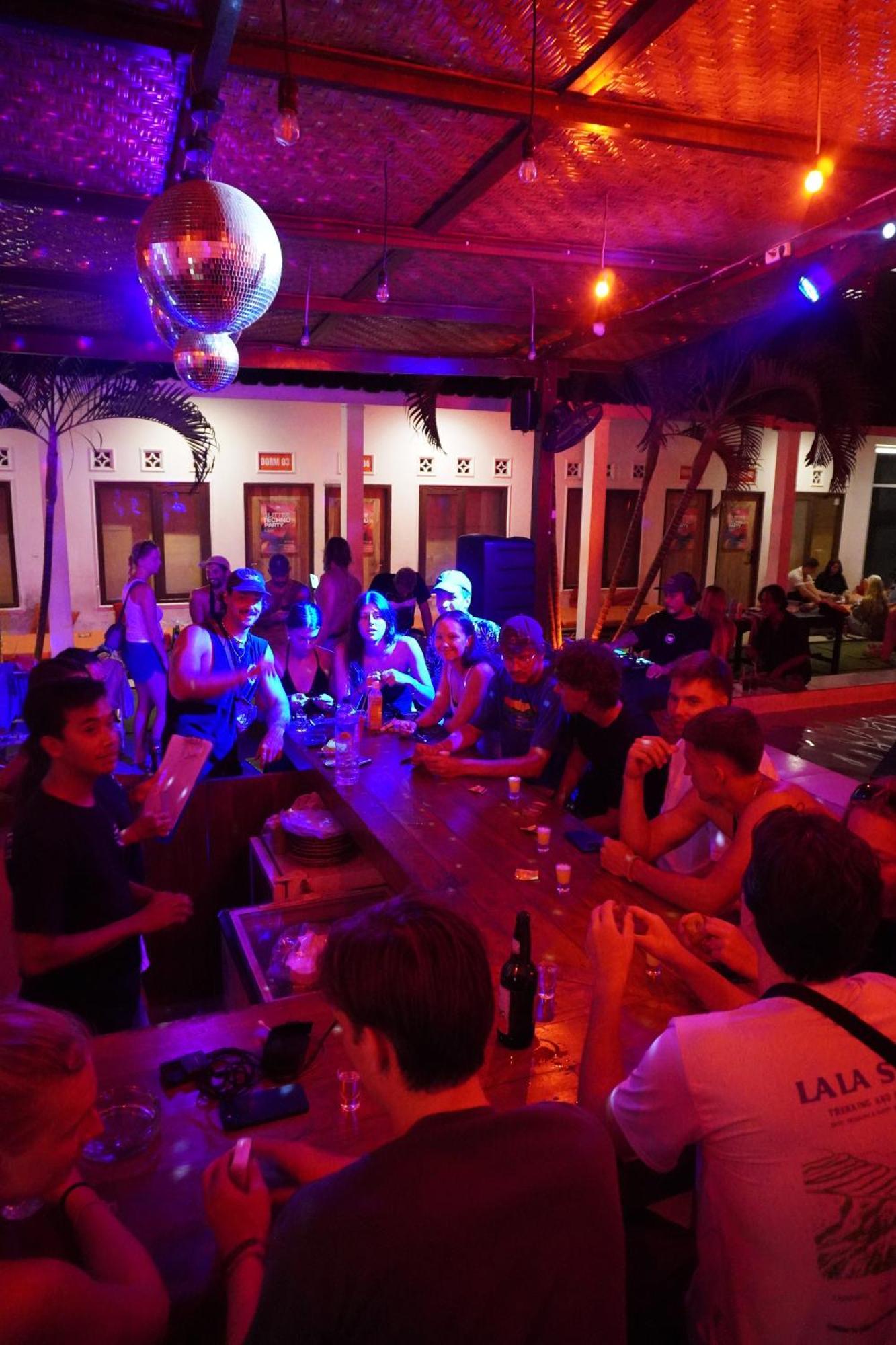 Kuta  Indonesia Backpacker Hostels מראה חיצוני תמונה